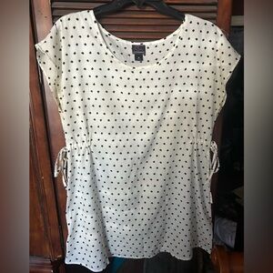 Maternity blouse and maternity stretchy lace pin skirt